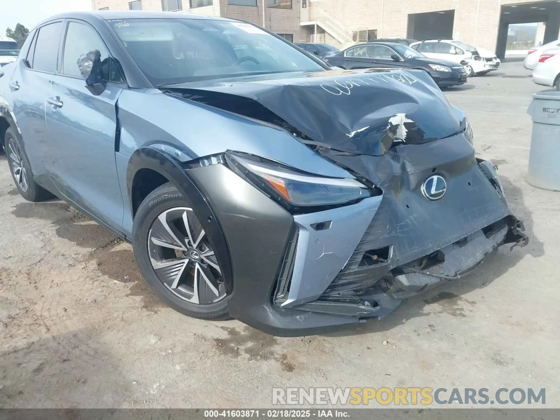 6 fotografías del automóvil dañado JTJAAAAB8PA009330 LEXUS RZ 450E 2023