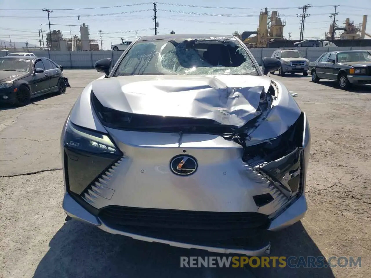 5 fotografías del automóvil dañado JTJAAAAB9PA008008 LEXUS RZ 450E 2023
