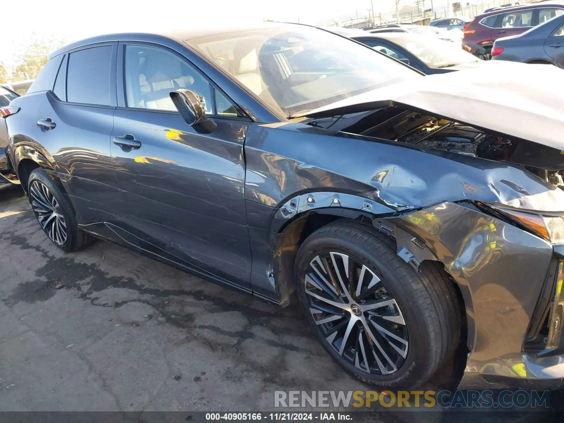 12 fotografías del automóvil dañado JTJAAAABXPA006588 LEXUS RZ 450E 2023