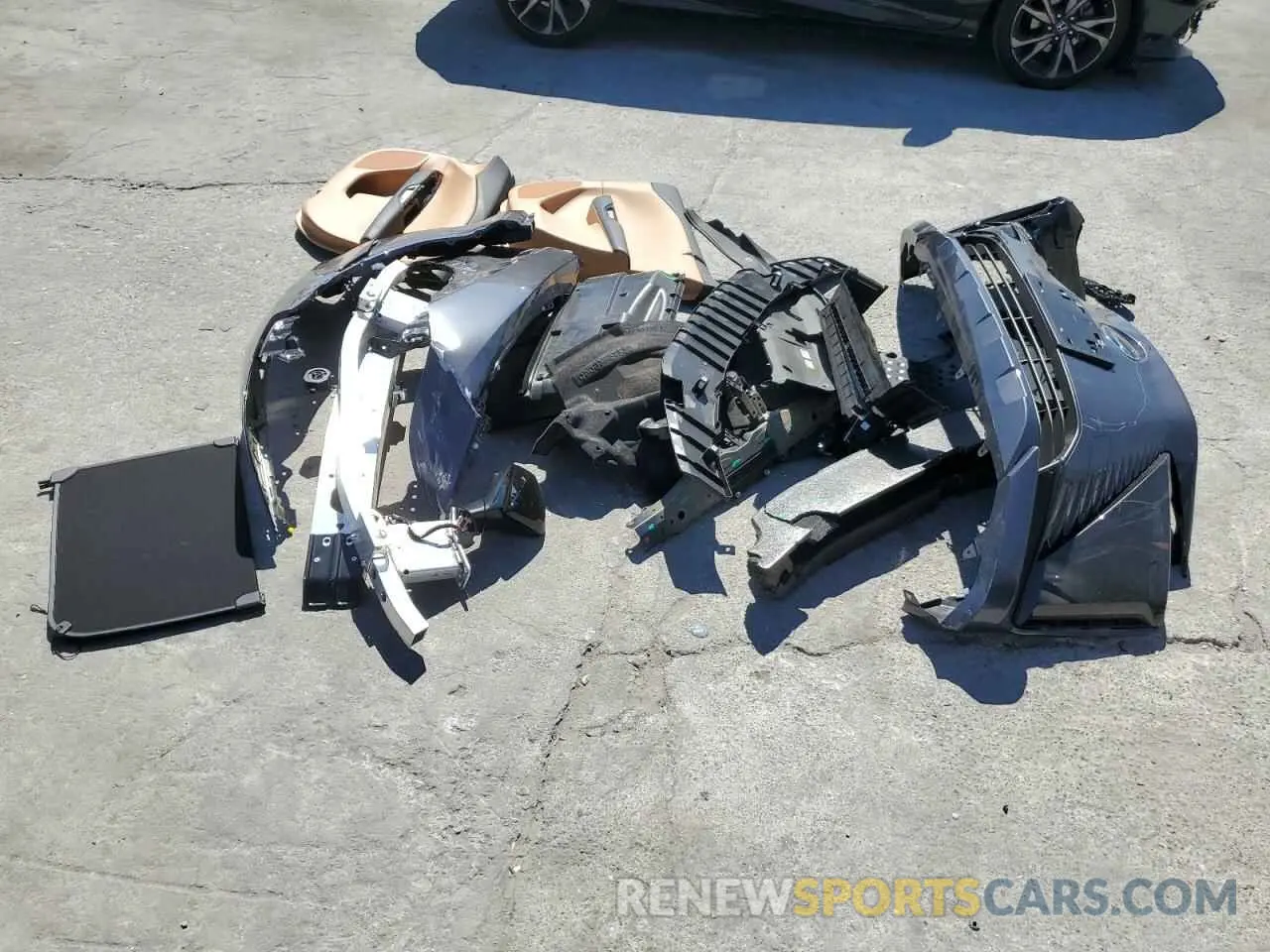 13 fotografías del automóvil dañado JTJAAAAB4RA025544 LEXUS RZ 450E 2024