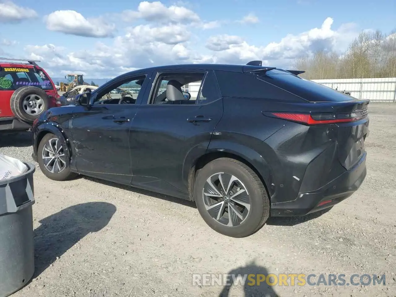 2 fotografías del automóvil dañado JTJAAAAB7RA025151 LEXUS RZ 450E 2024