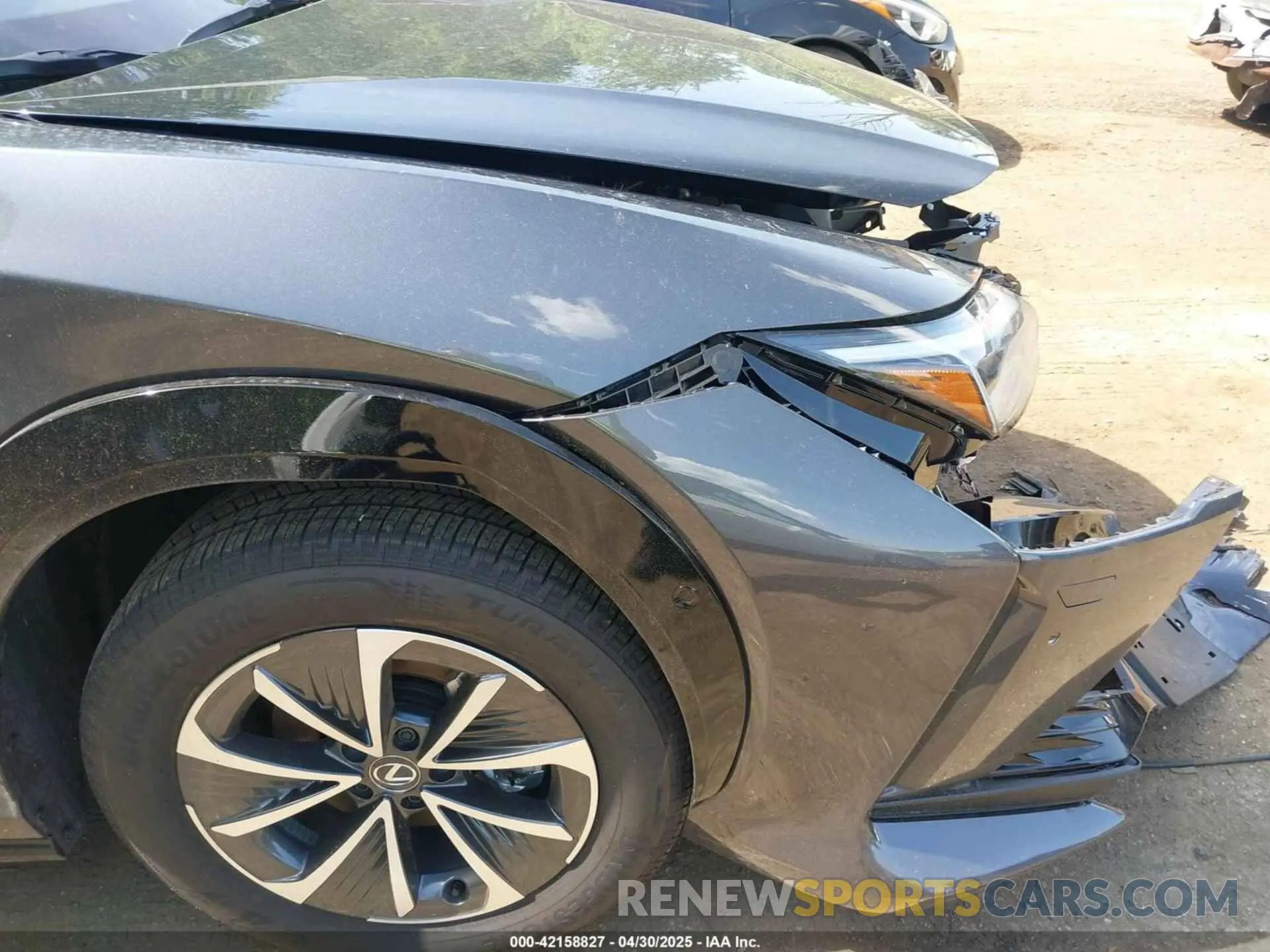 17 fotografías del automóvil dañado JTJAAAAB0SA028625 LEXUS RZ 450E 2025