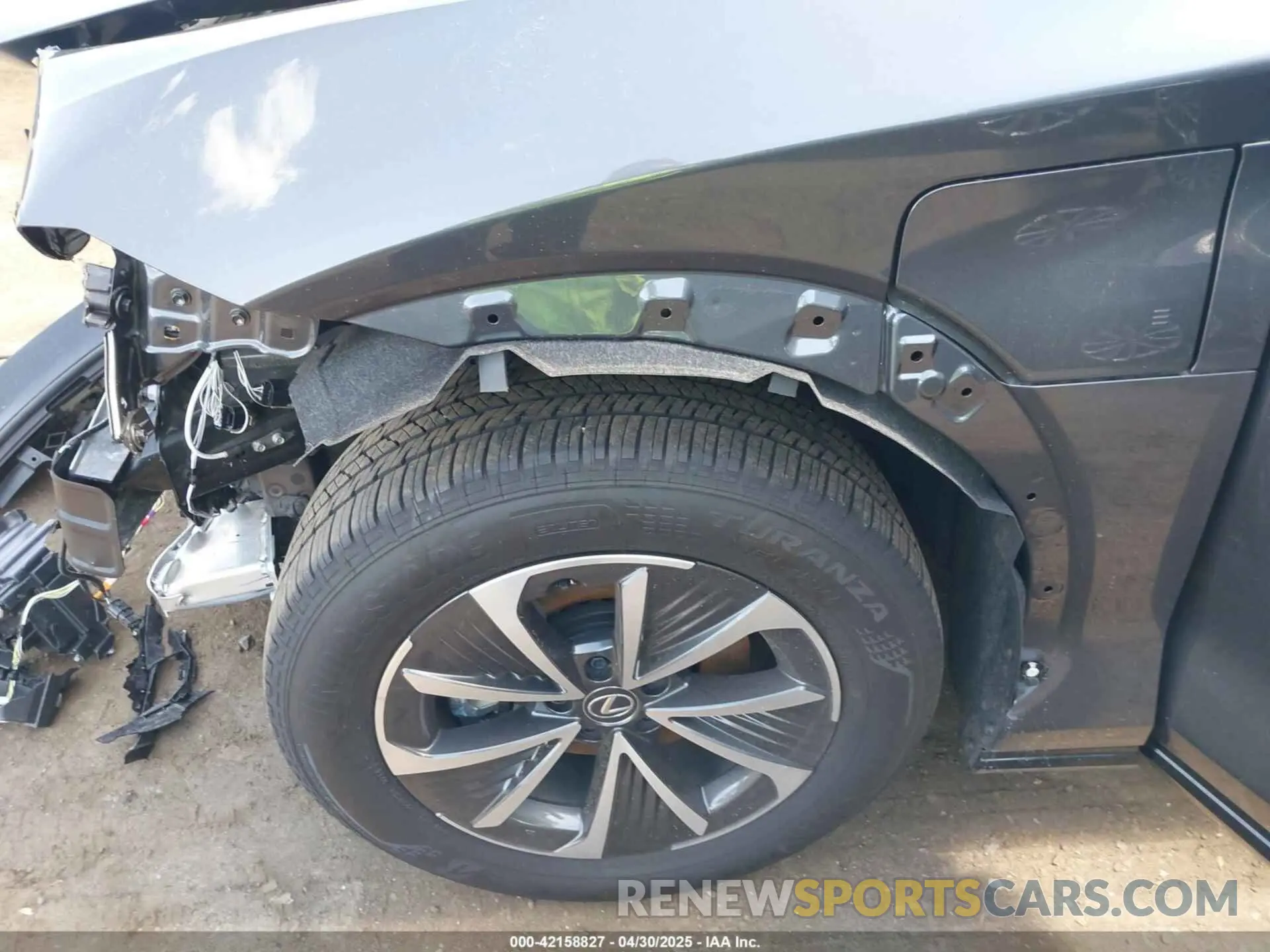 21 fotografías del automóvil dañado JTJAAAAB0SA028625 LEXUS RZ 450E 2025