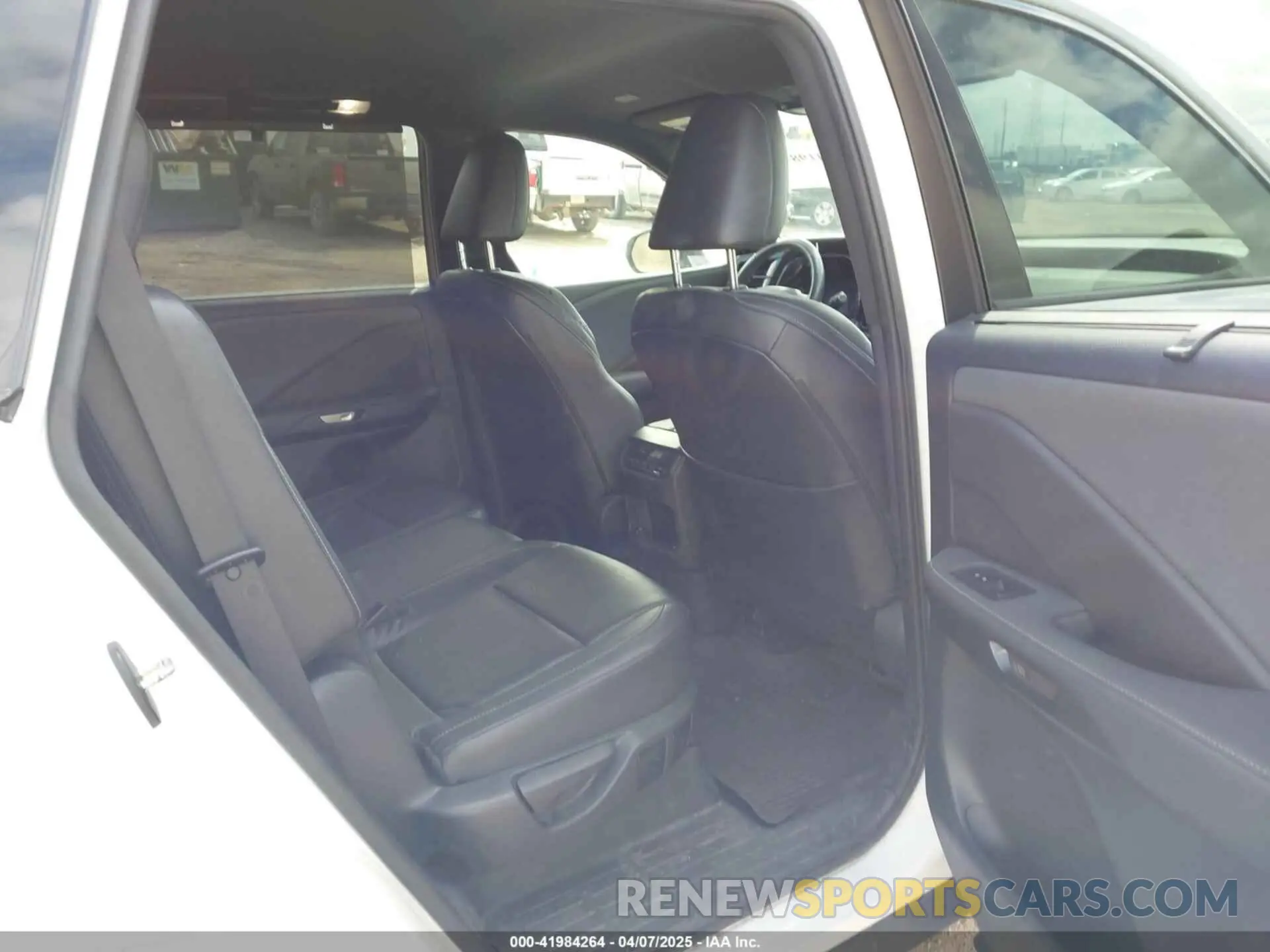 8 fotografías del automóvil dañado 5TDAAAB60RS003175 LEXUS TX 350 2024