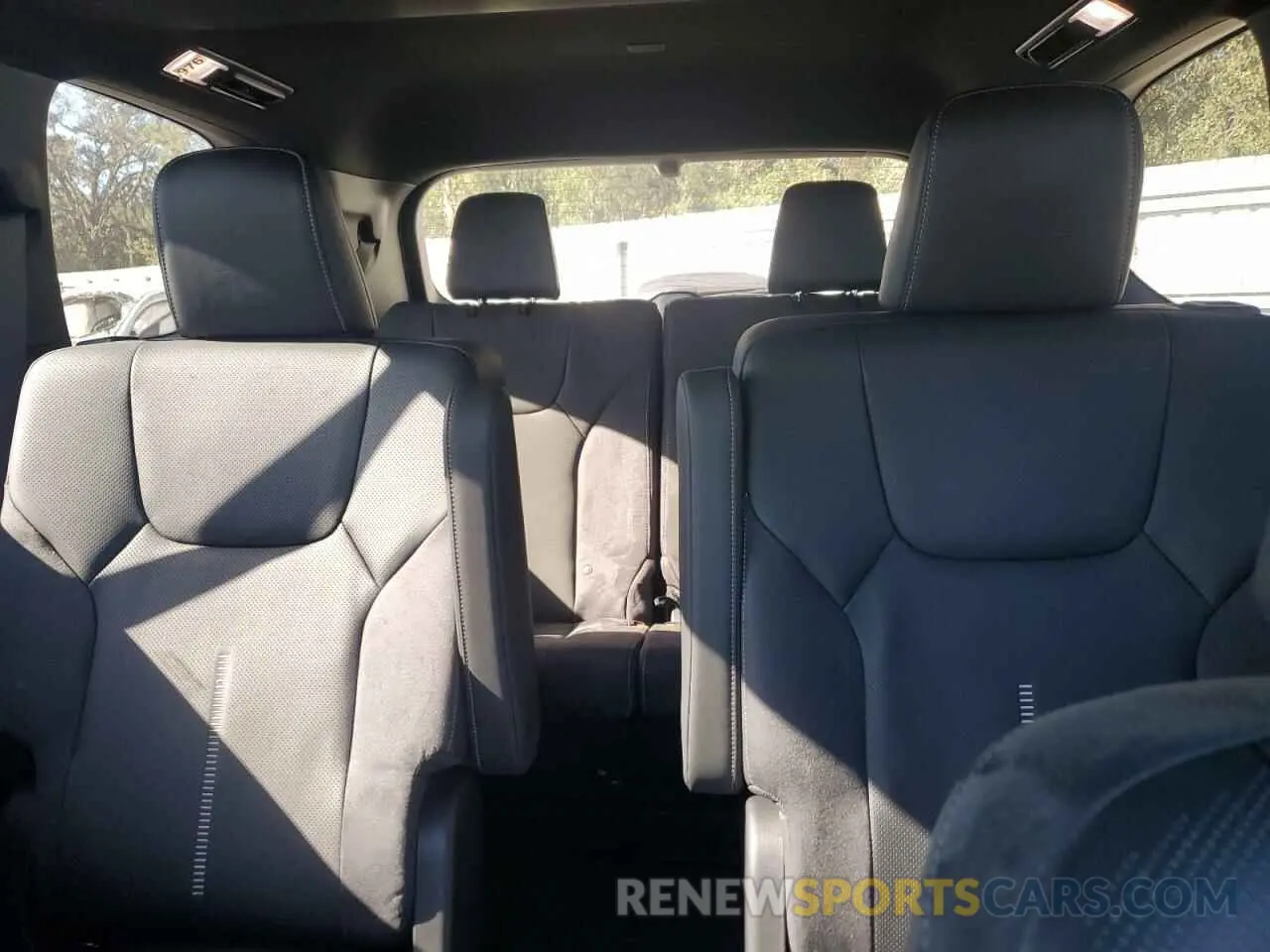 10 fotografías del automóvil dañado 5TDAAAA61RS006118 LEXUS TX 350 BAS 2024