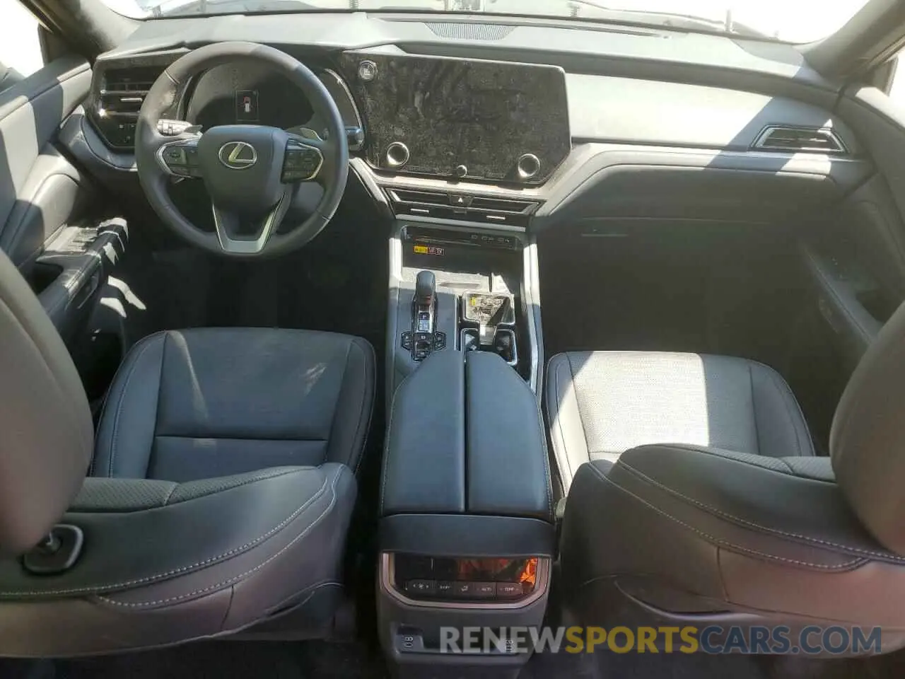 8 fotografías del automóvil dañado 5TDAAAB68RS002422 LEXUS TX 350 BAS 2024