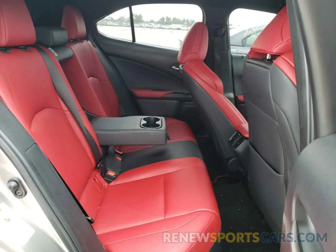 6 fotografías del automóvil dañado JTHY3JBH0K2006275 LEXUS UX 200 2019
