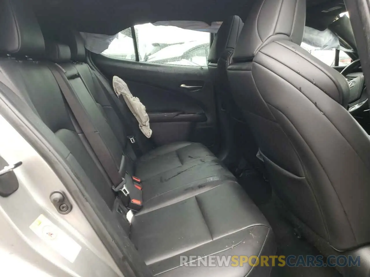 10 fotografías del automóvil dañado JTHY3JBH0K2007054 LEXUS UX 200 2019