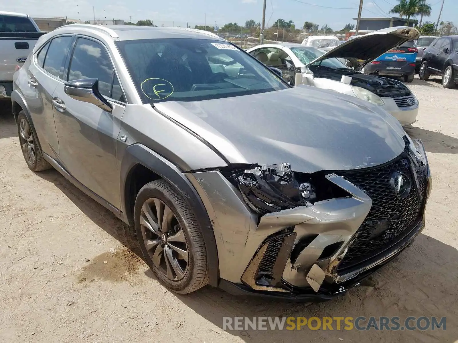 1 fotografías del automóvil dañado JTHY3JBH0K2009242 LEXUS UX 200 2019