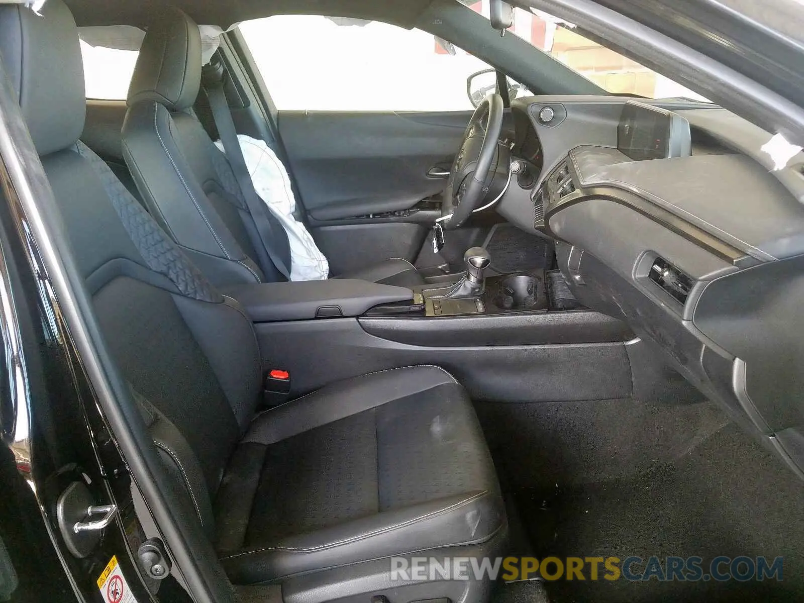 5 fotografías del automóvil dañado JTHY3JBH0K2014456 LEXUS UX 200 2019