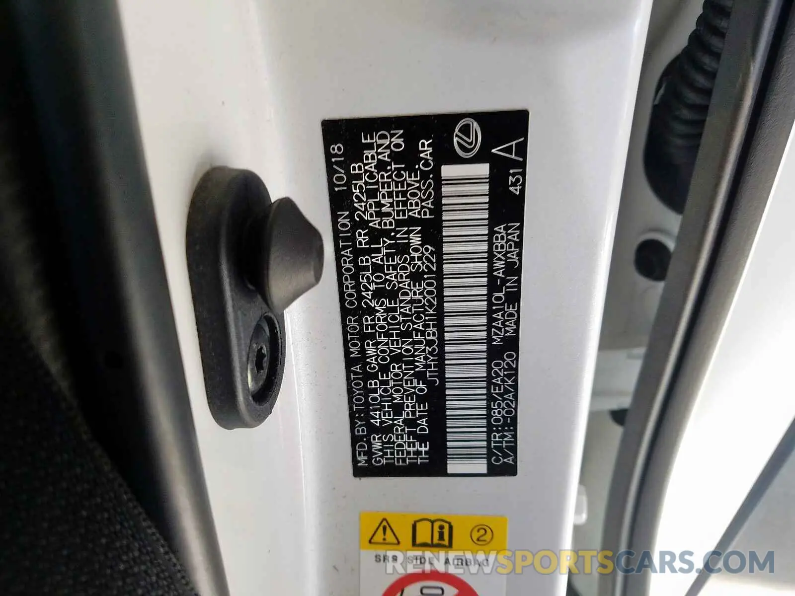10 fotografías del automóvil dañado JTHY3JBH1K2001229 LEXUS UX 200 2019