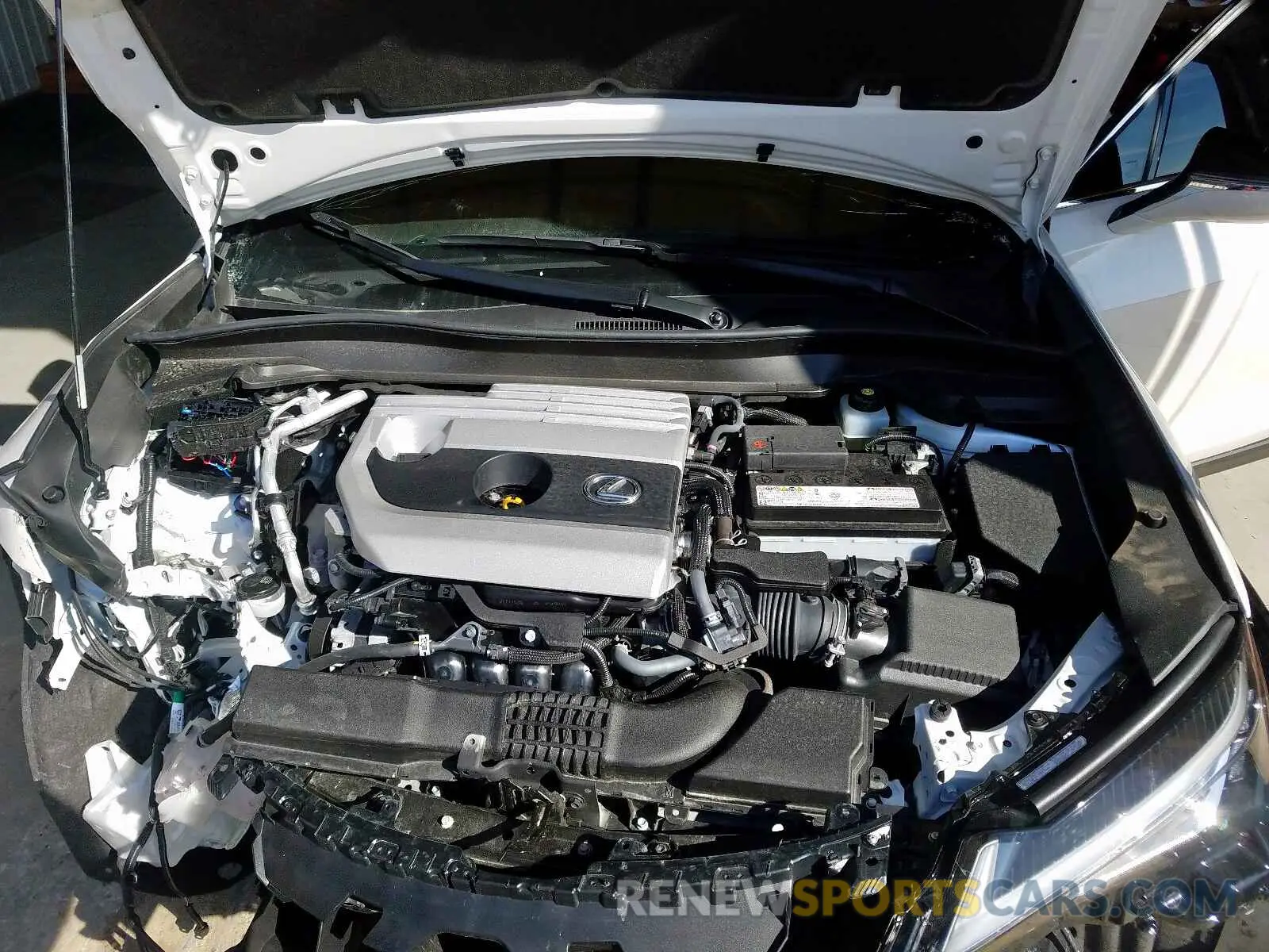 7 fotografías del automóvil dañado JTHY3JBH1K2001229 LEXUS UX 200 2019