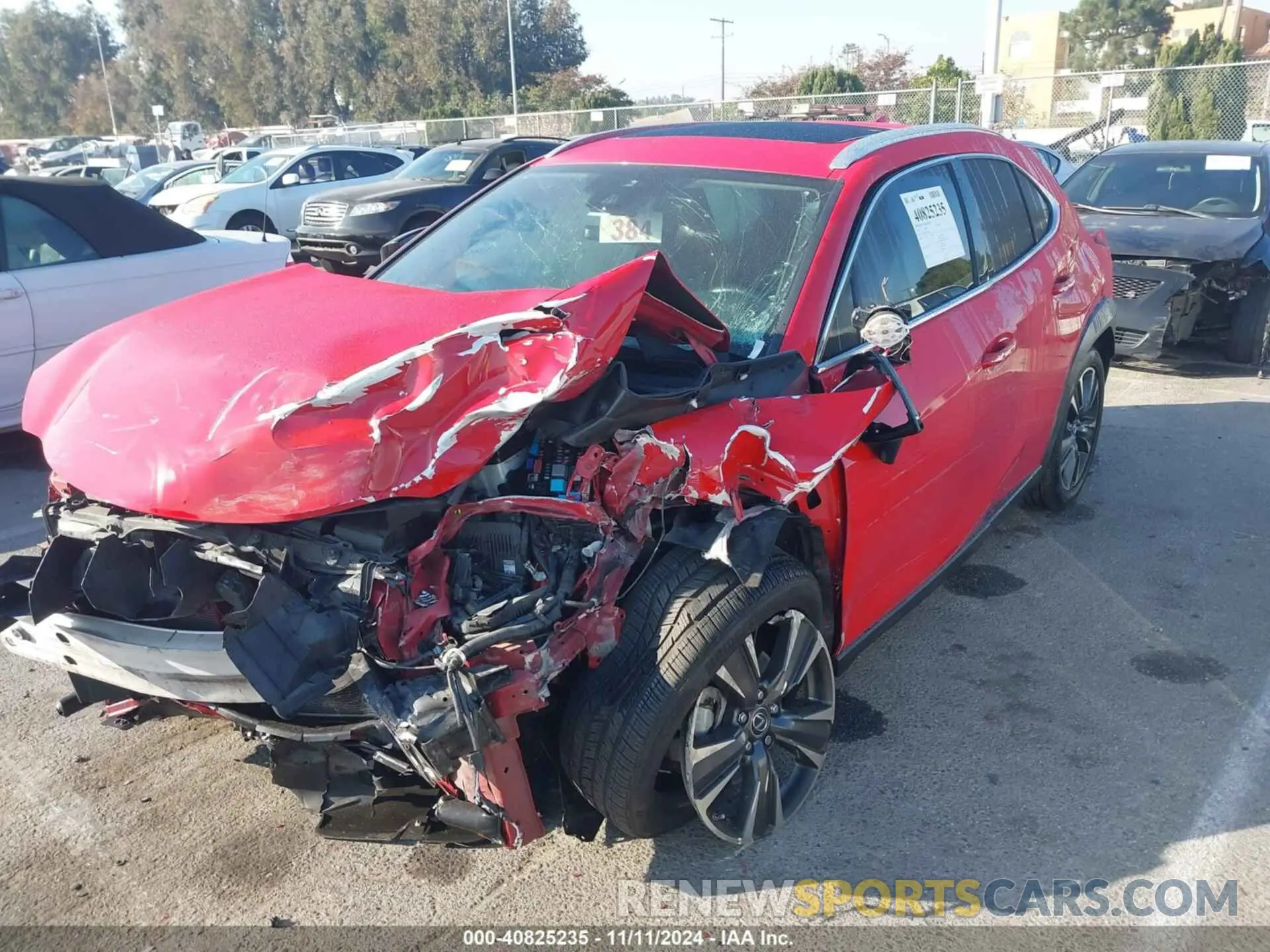 2 fotografías del automóvil dañado JTHY3JBH1K2006074 LEXUS UX 200 2019