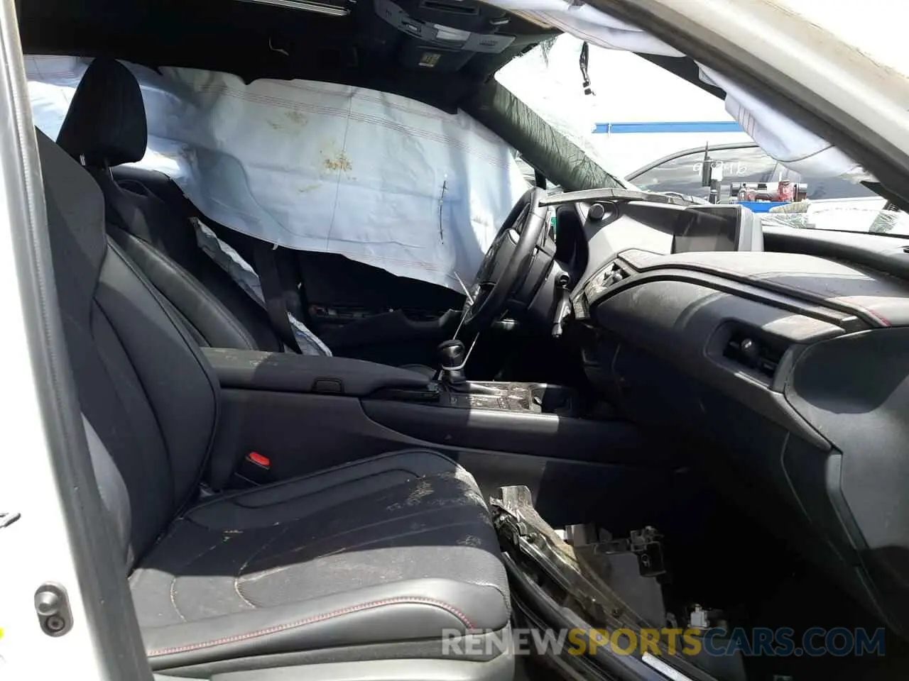 5 fotografías del automóvil dañado JTHY3JBH1K2006771 LEXUS UX 200 2019