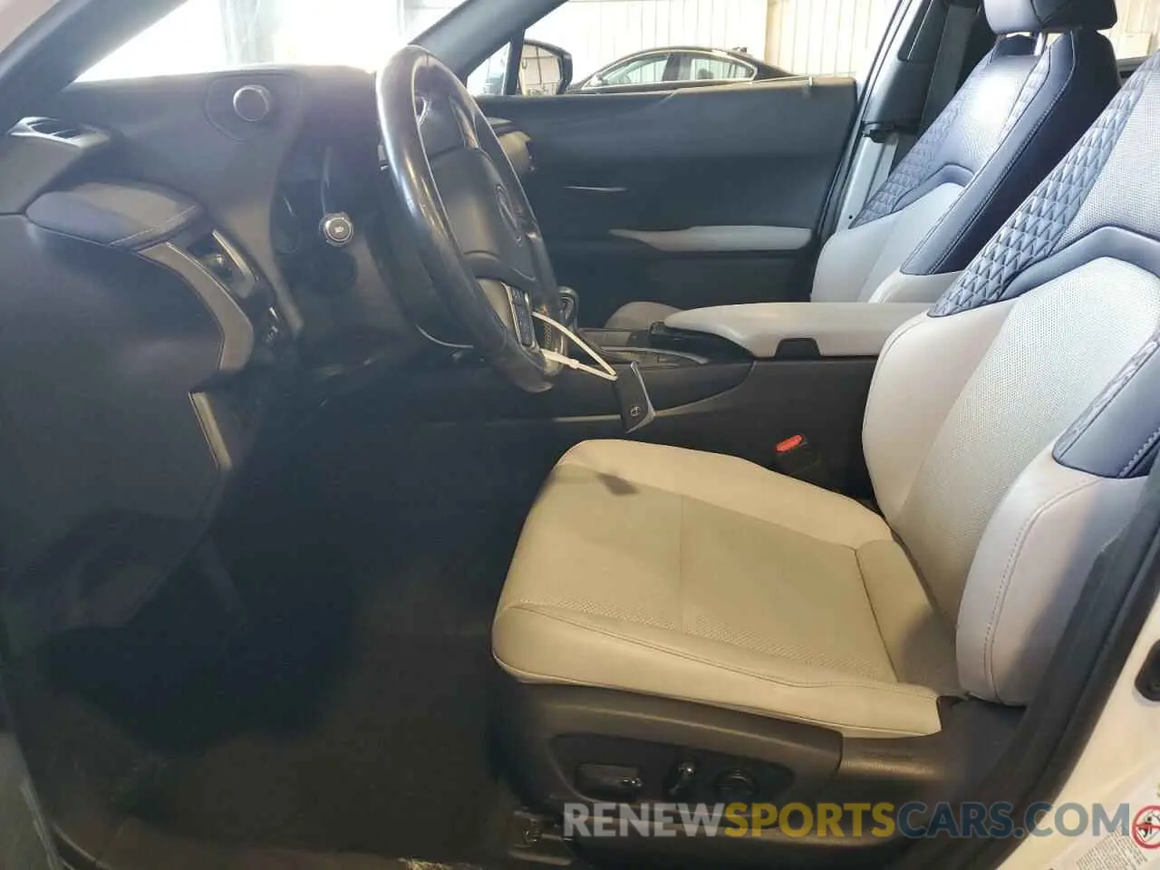 7 fotografías del automóvil dañado JTHY3JBH1K2014188 LEXUS UX 200 2019