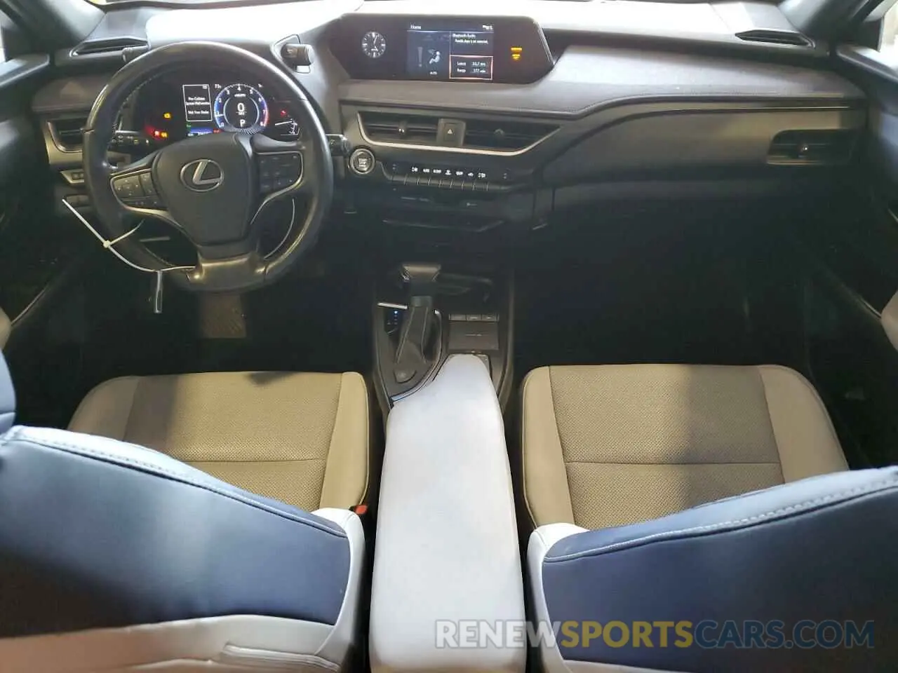 8 fotografías del automóvil dañado JTHY3JBH1K2014188 LEXUS UX 200 2019