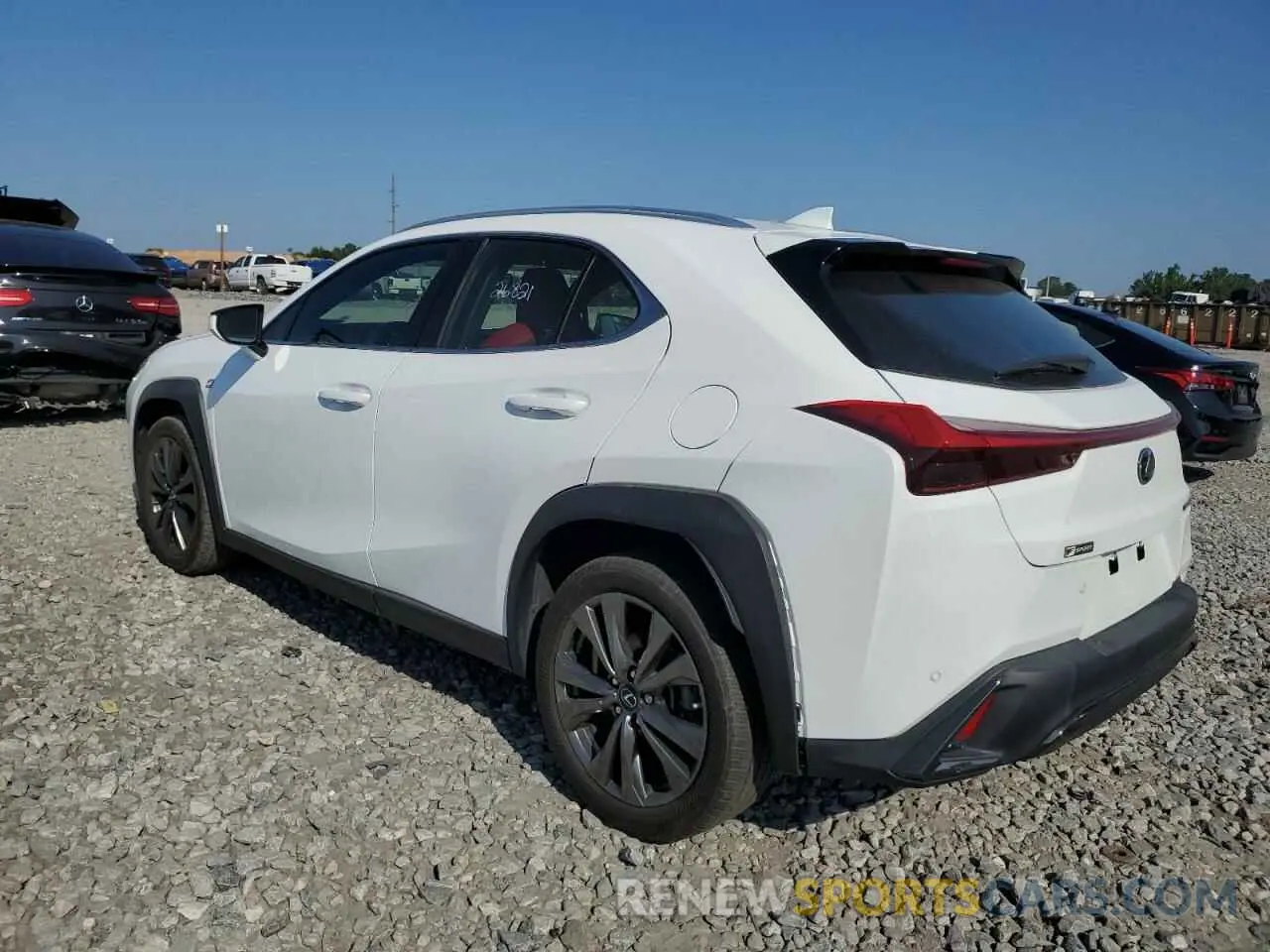3 fotografías del automóvil dañado JTHY3JBH1K2014241 LEXUS UX 200 2019
