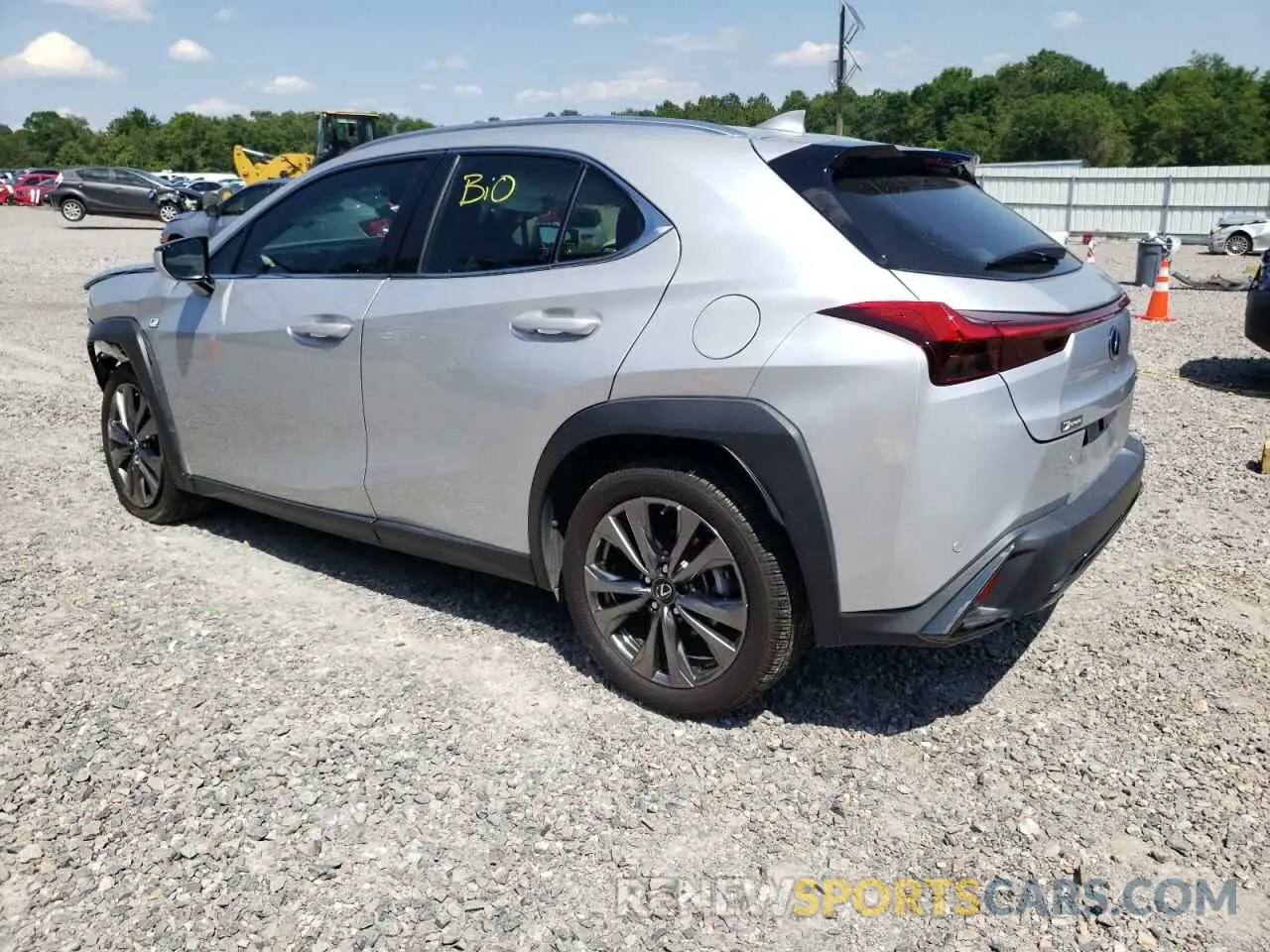 3 fotografías del automóvil dañado JTHY3JBH1K2018841 LEXUS UX 200 2019