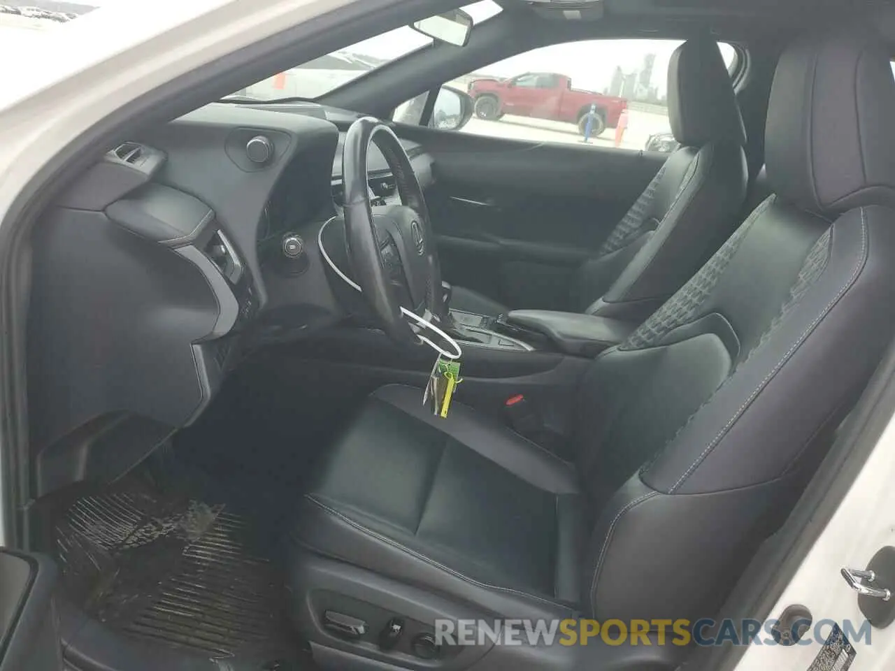7 fotografías del automóvil dañado JTHY3JBH2K2002650 LEXUS UX 200 2019