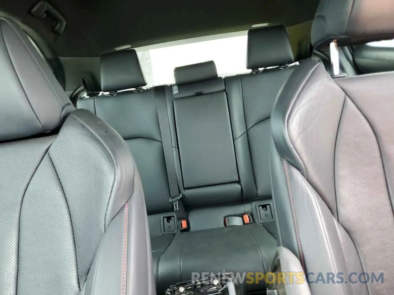 10 fotografías del automóvil dañado JTHY3JBH2K2003779 LEXUS UX 200 2019