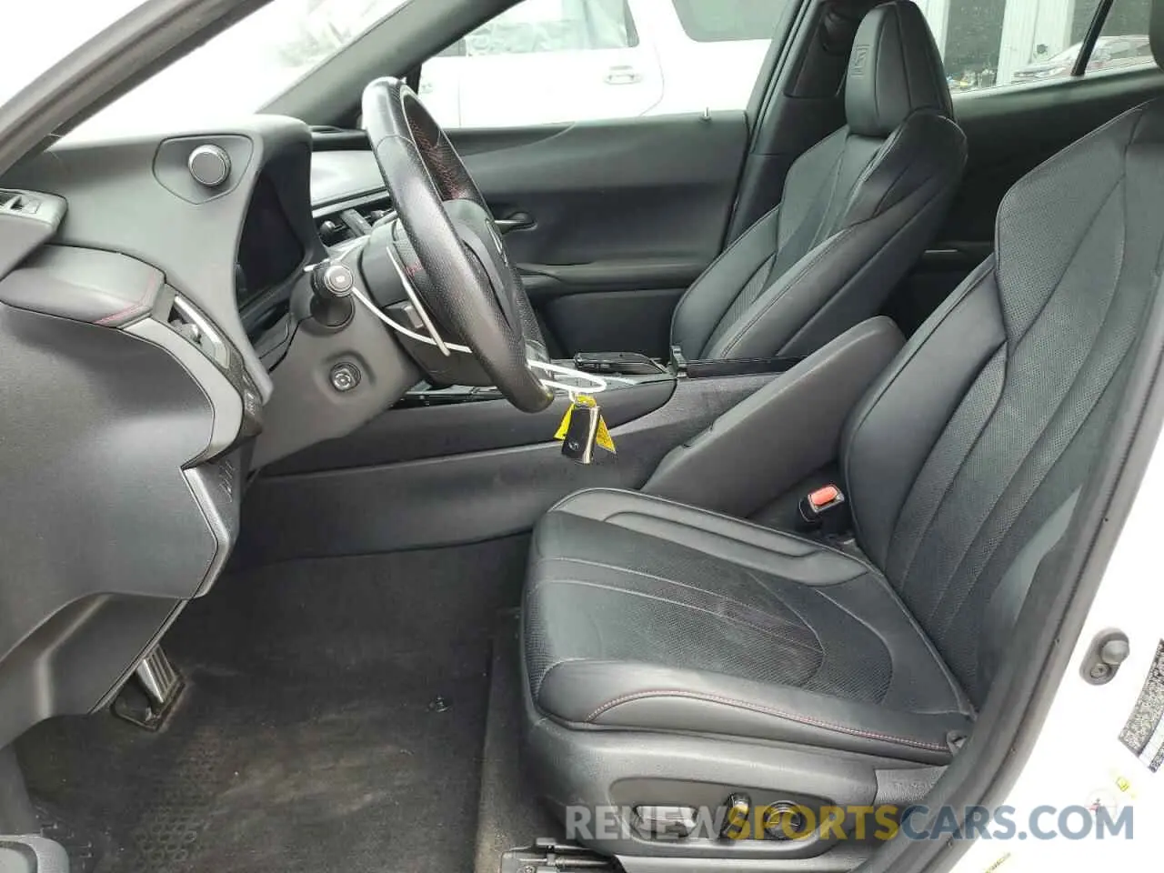 7 fotografías del automóvil dañado JTHY3JBH2K2003779 LEXUS UX 200 2019