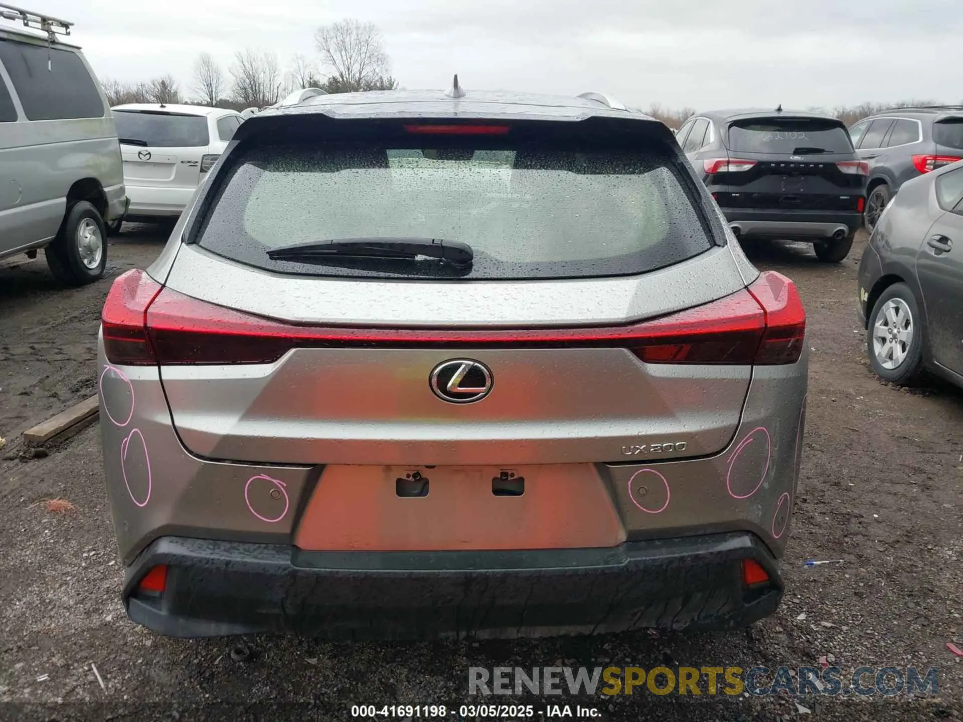 16 fotografías del automóvil dañado JTHY3JBH2K2019965 LEXUS UX 200 2019