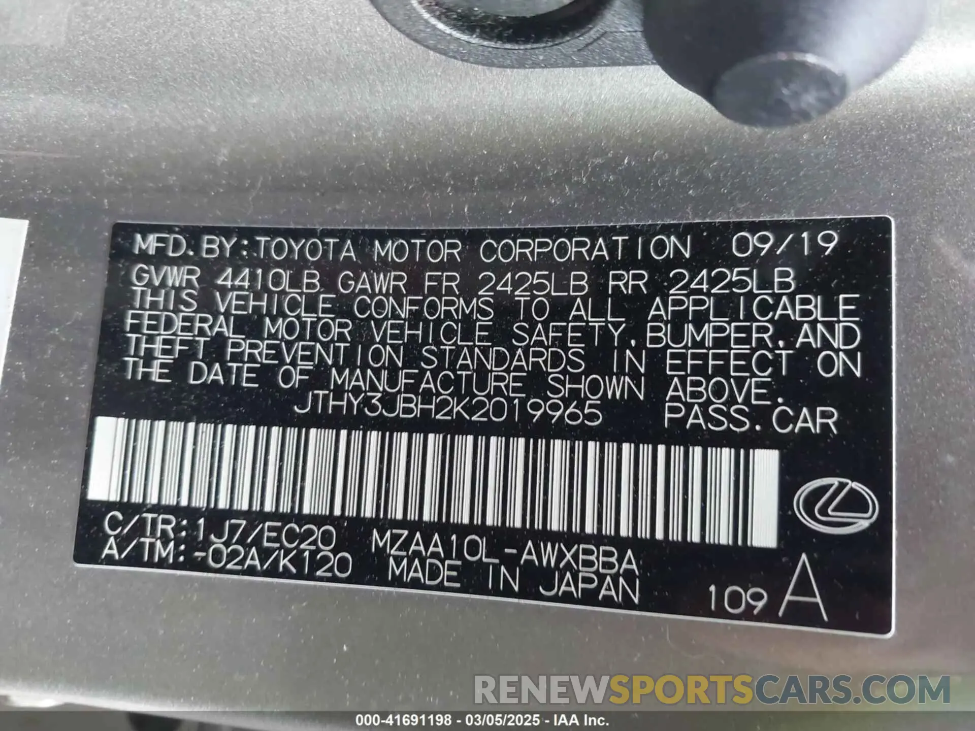 9 fotografías del automóvil dañado JTHY3JBH2K2019965 LEXUS UX 200 2019