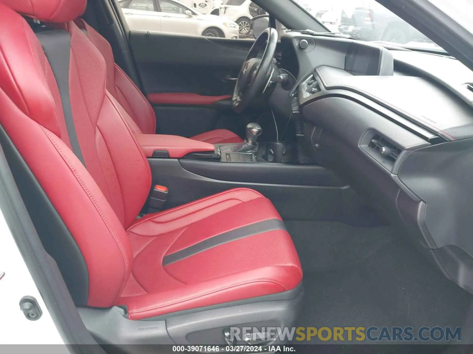 5 fotografías del automóvil dañado JTHY3JBH2K2020260 LEXUS UX 200 2019