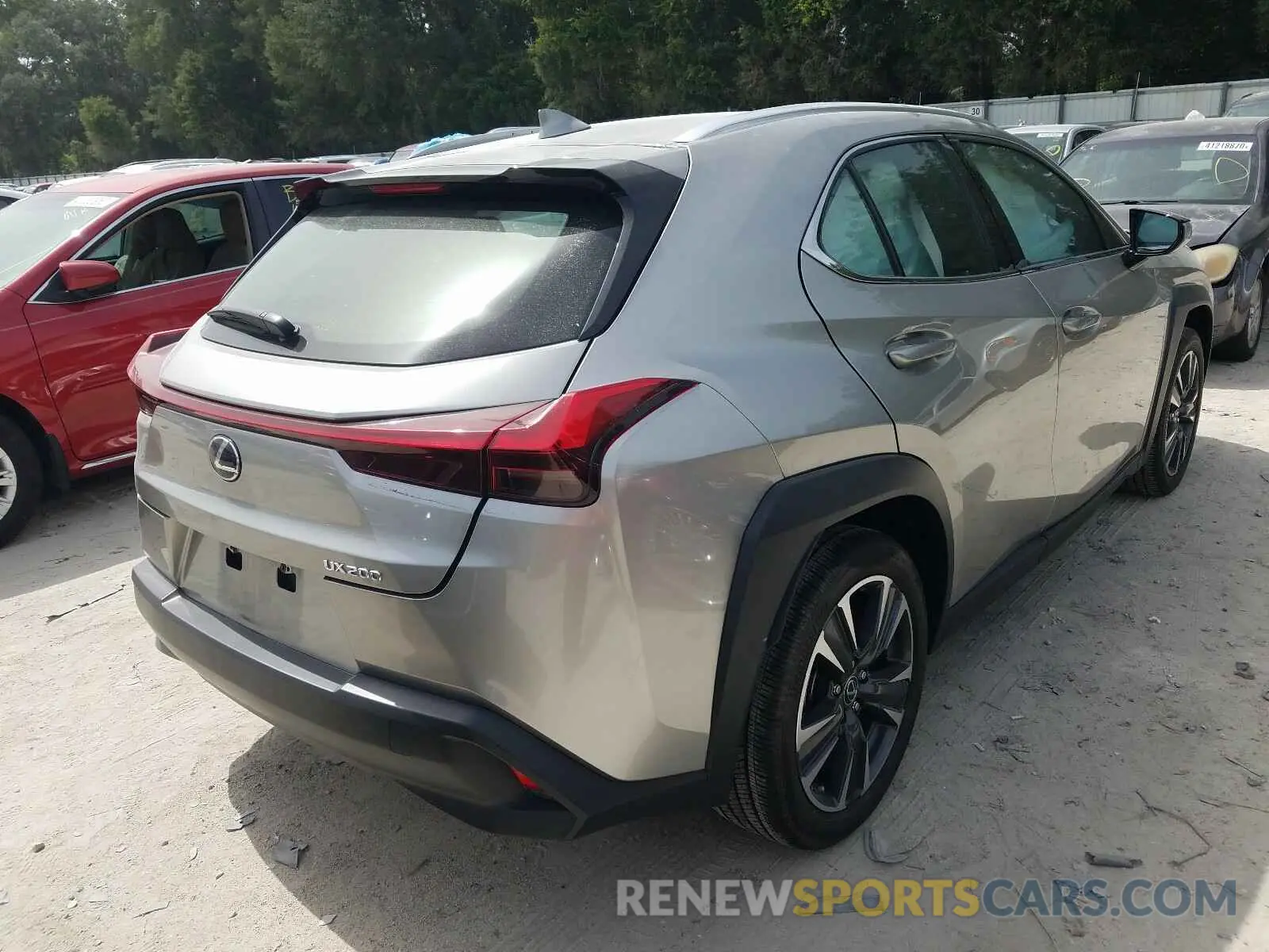 4 fotografías del automóvil dañado JTHY3JBH3K2002589 LEXUS UX 200 2019