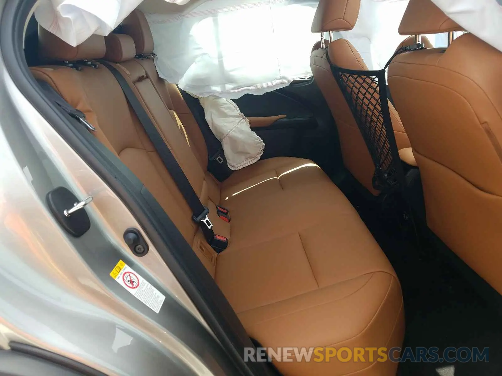 6 fotografías del automóvil dañado JTHY3JBH3K2002589 LEXUS UX 200 2019