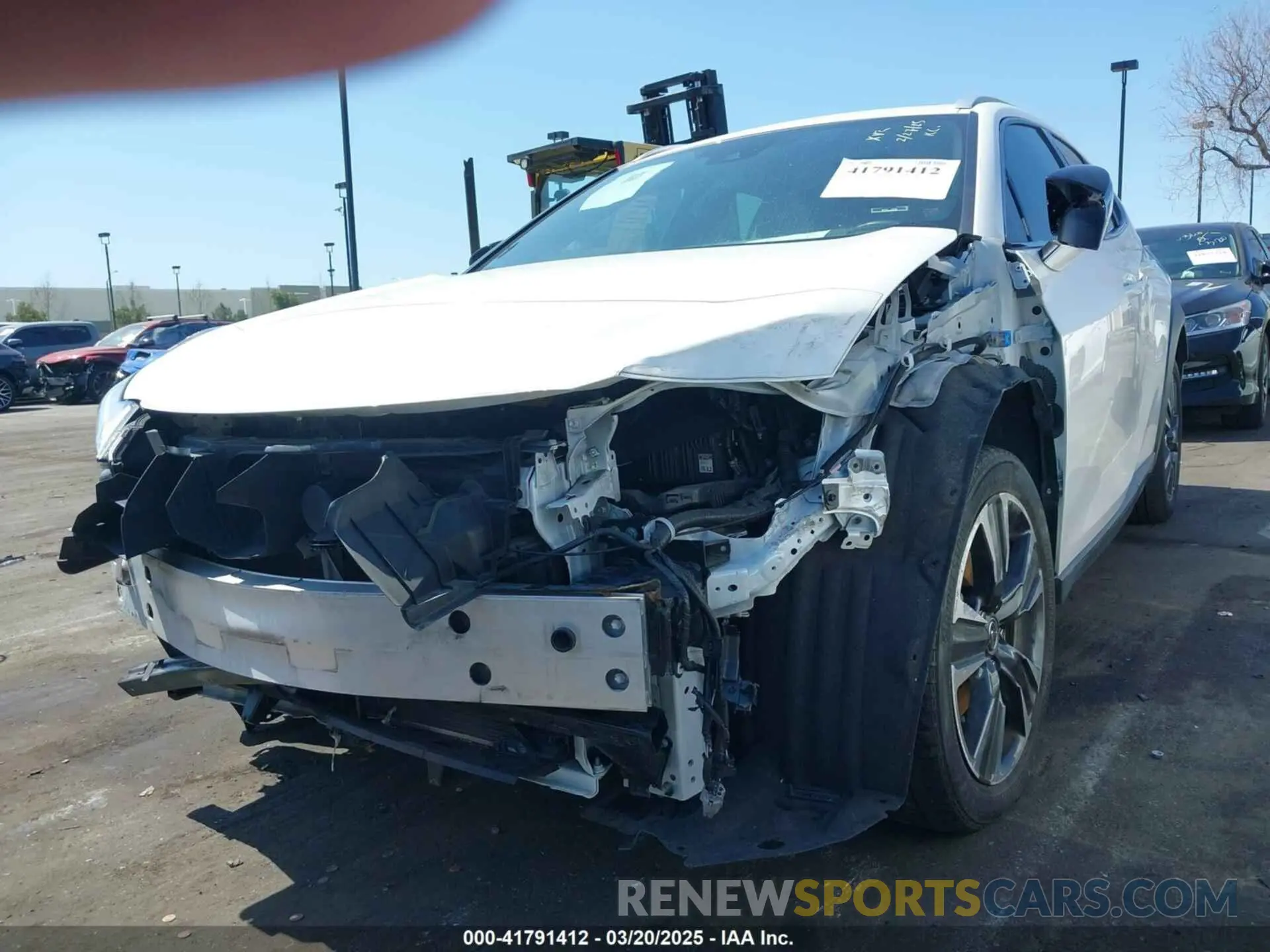 6 fotografías del automóvil dañado JTHY3JBH3K2002849 LEXUS UX 200 2019