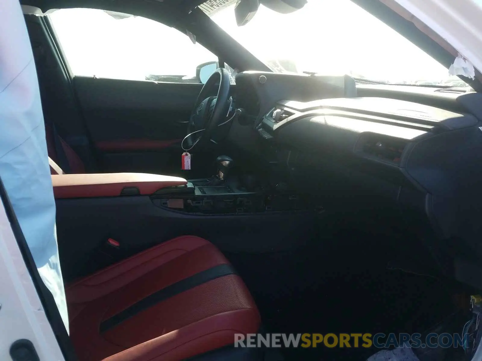 5 fotografías del automóvil dañado JTHY3JBH3K2004438 LEXUS UX 200 2019