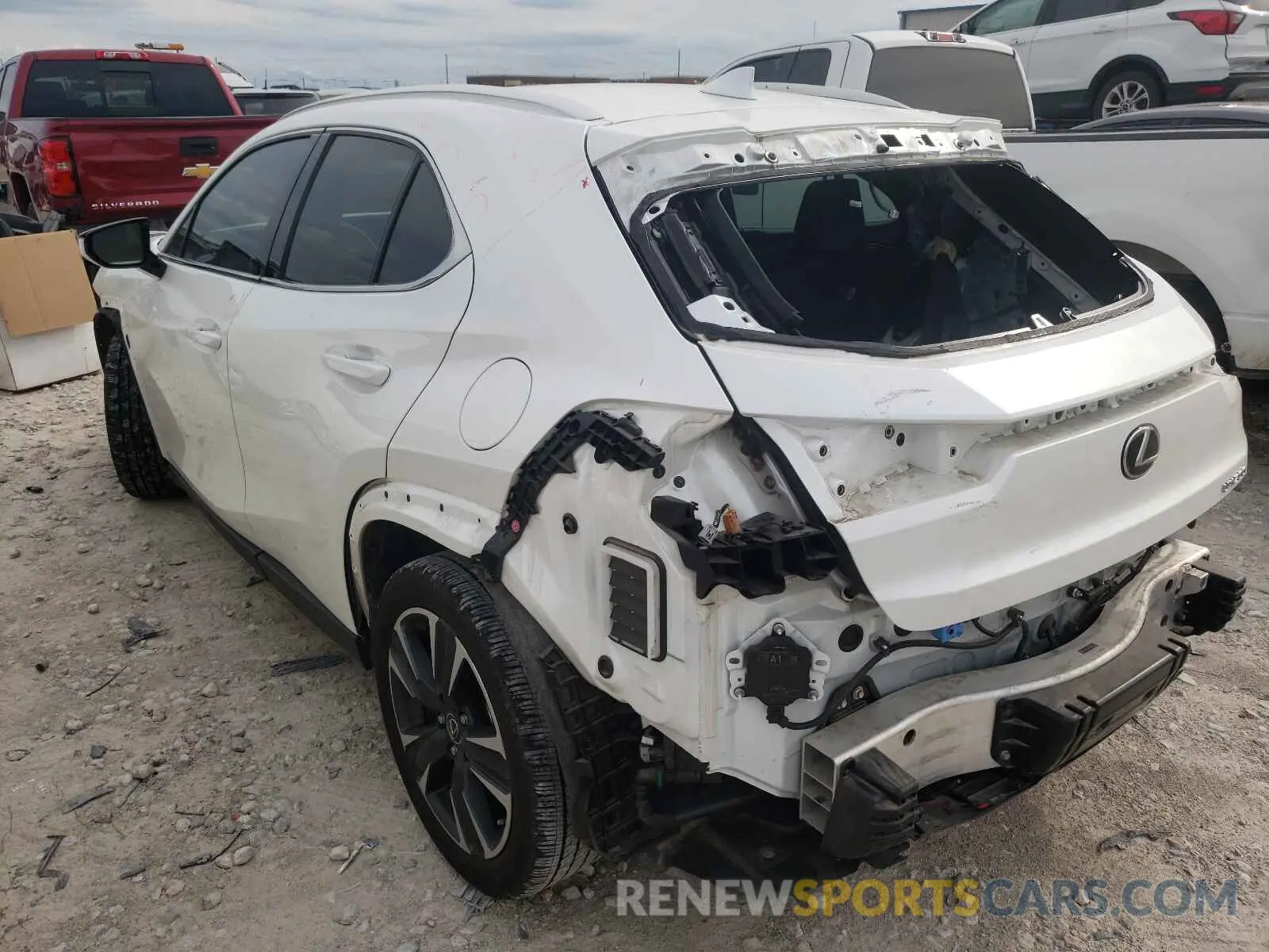 3 fotografías del automóvil dañado JTHY3JBH3K2017142 LEXUS UX 200 2019