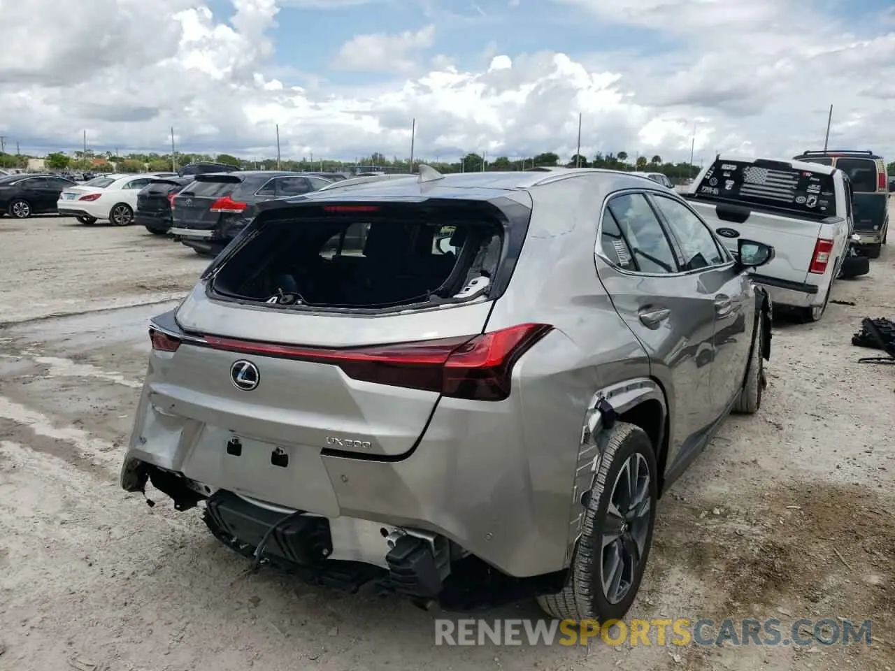 4 fotografías del automóvil dañado JTHY3JBH4K2007705 LEXUS UX 200 2019