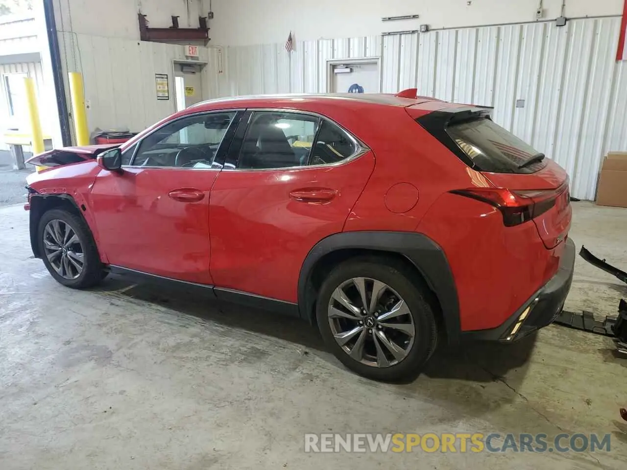 2 fotografías del automóvil dañado JTHY3JBH4K2016646 LEXUS UX 200 2019