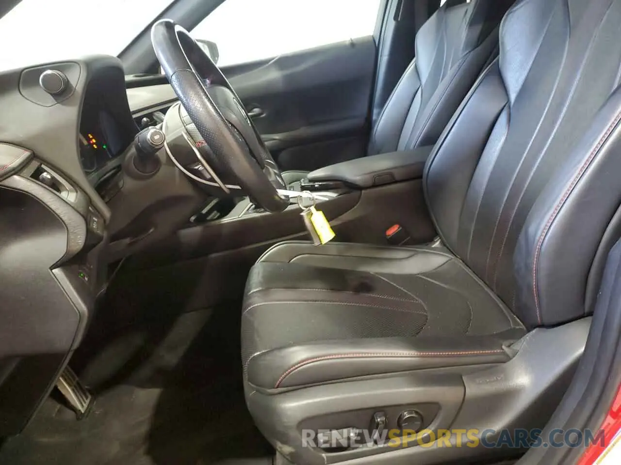 7 fotografías del automóvil dañado JTHY3JBH4K2016646 LEXUS UX 200 2019