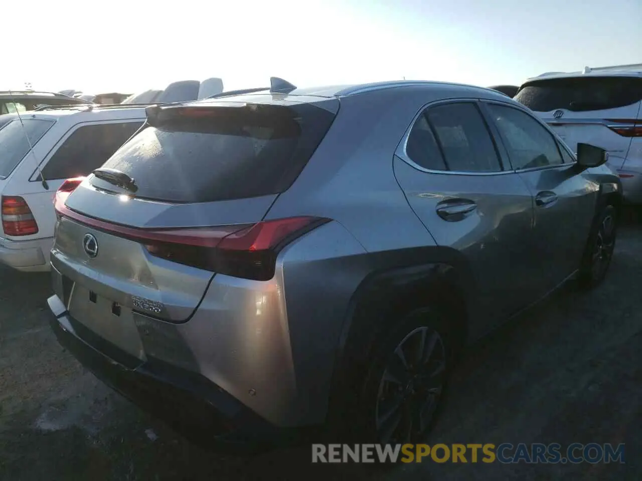 4 fotografías del automóvil dañado JTHY3JBH4K2020678 LEXUS UX 200 2019