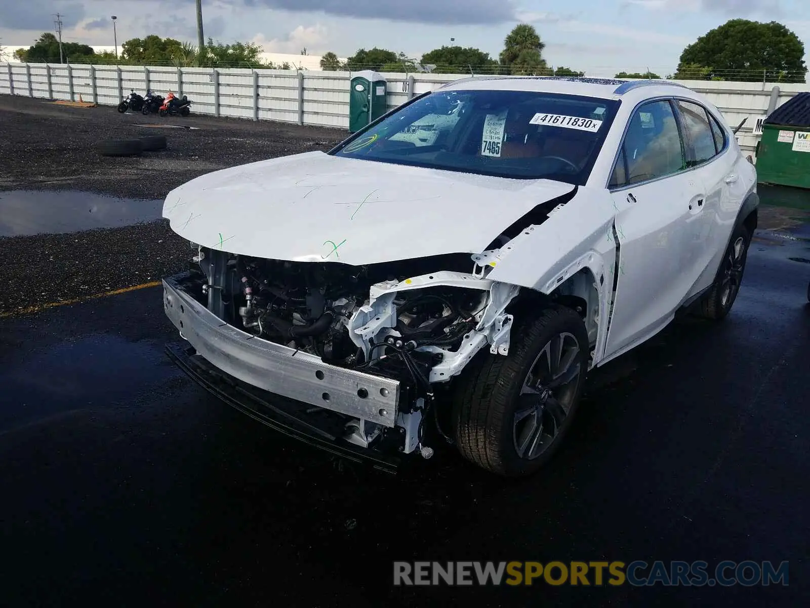 2 fotografías del automóvil dañado JTHY3JBH5K2007504 LEXUS UX 200 2019