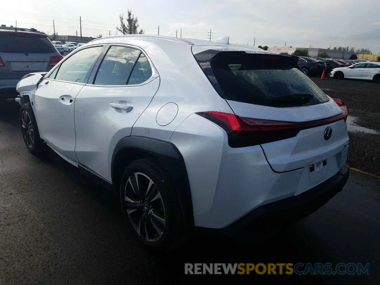 3 fotografías del automóvil dañado JTHY3JBH5K2007504 LEXUS UX 200 2019