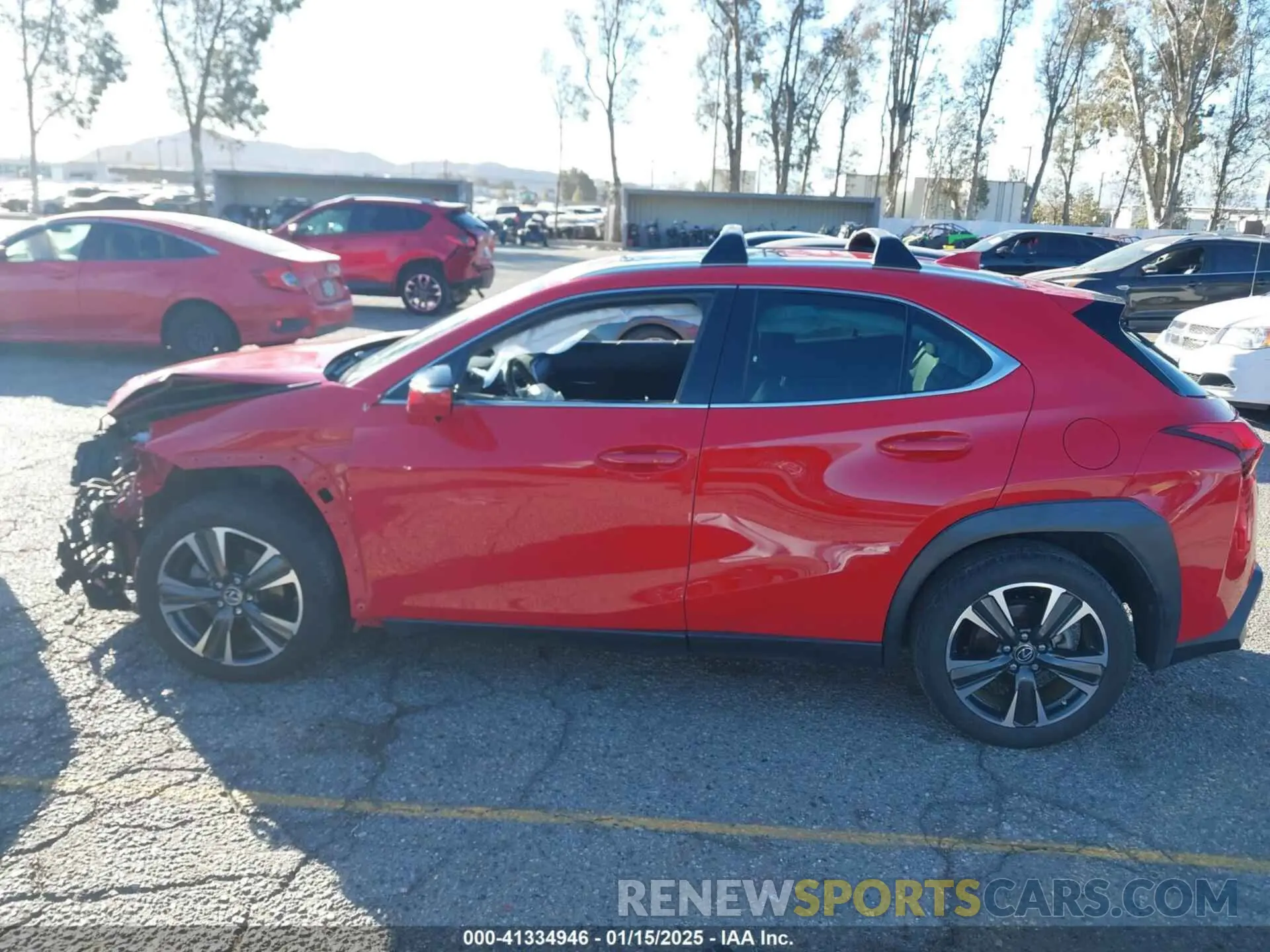 14 fotografías del automóvil dañado JTHY3JBH6K2000559 LEXUS UX 200 2019