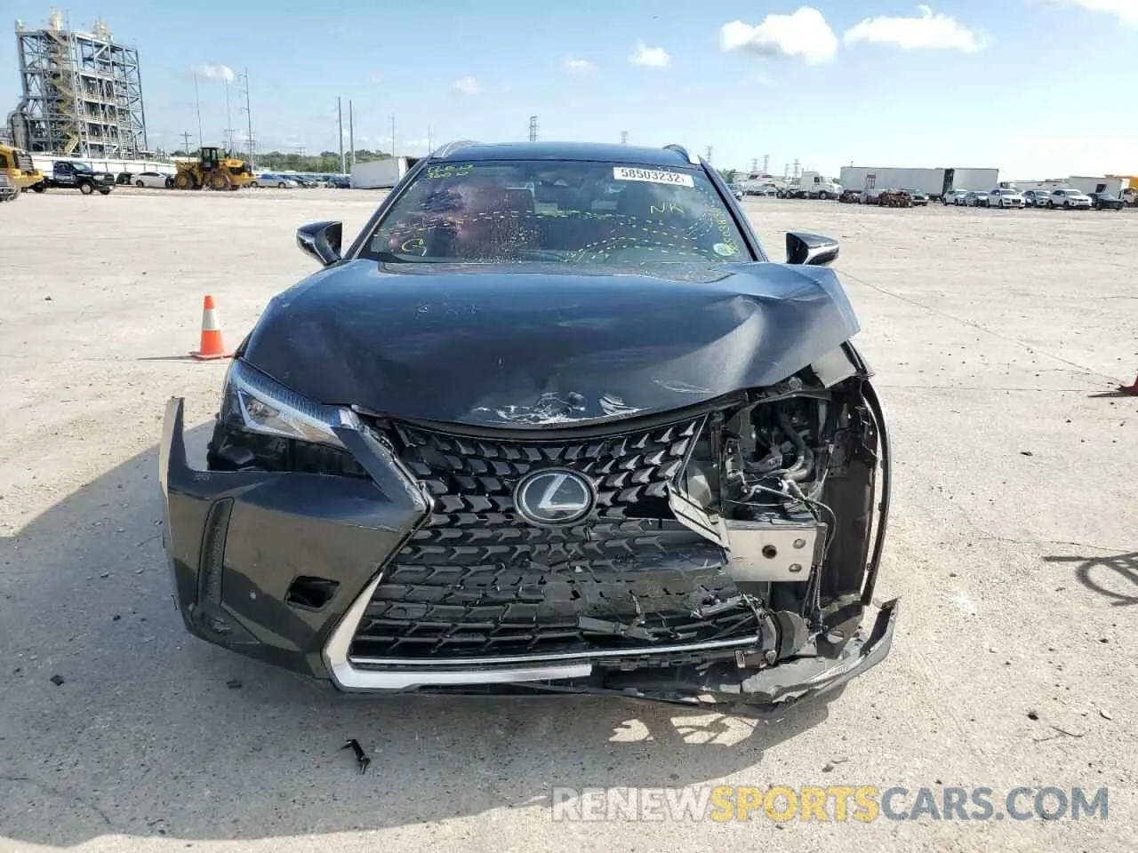 9 fotografías del automóvil dañado JTHY3JBH6K2020066 LEXUS UX 200 2019