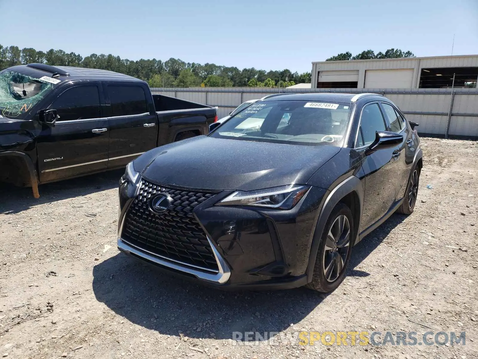 2 fotografías del automóvil dañado JTHY3JBH7K2001283 LEXUS UX 200 2019