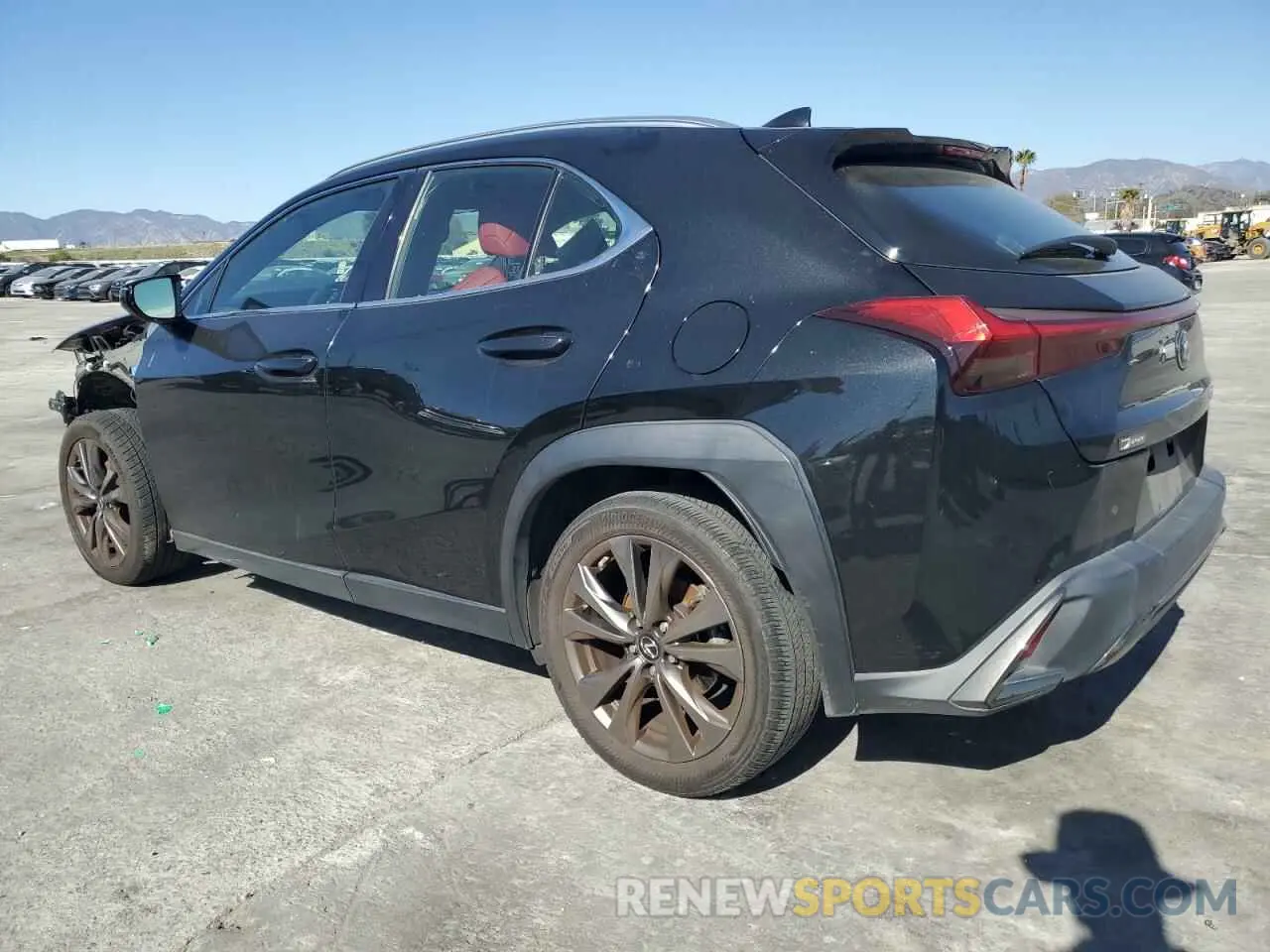 2 fotografías del automóvil dañado JTHY3JBH7K2005768 LEXUS UX 200 2019