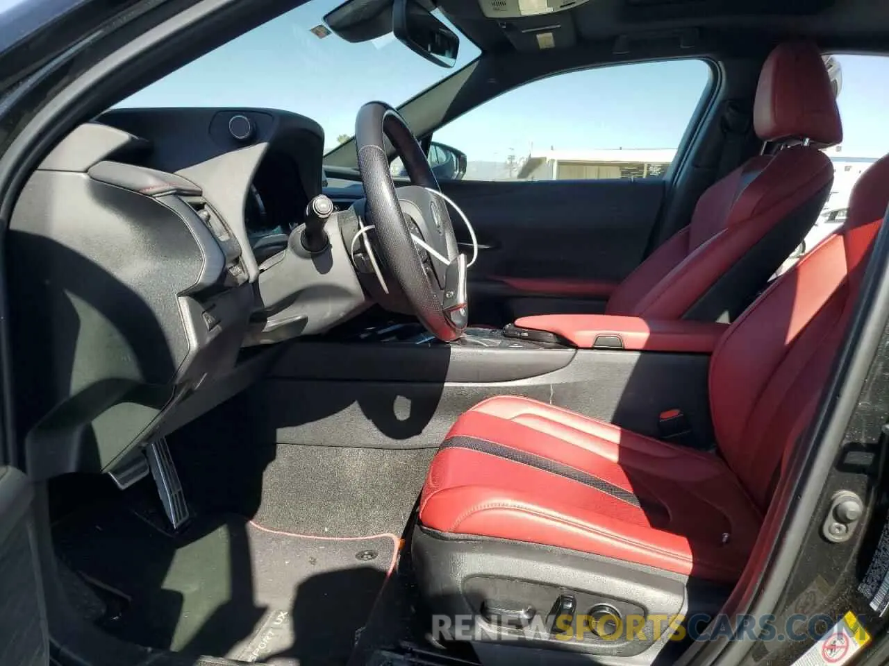 7 fotografías del automóvil dañado JTHY3JBH7K2005768 LEXUS UX 200 2019