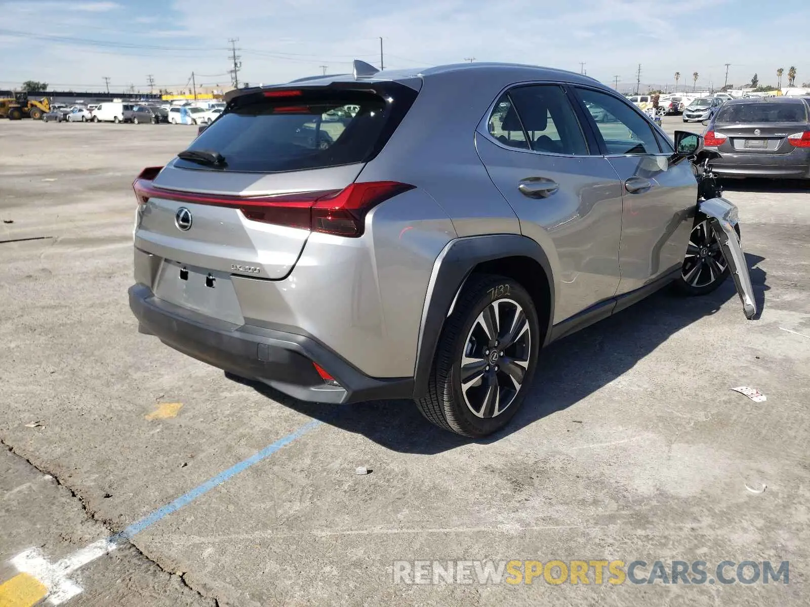 4 fotografías del automóvil dañado JTHY3JBH7K2007794 LEXUS UX 200 2019