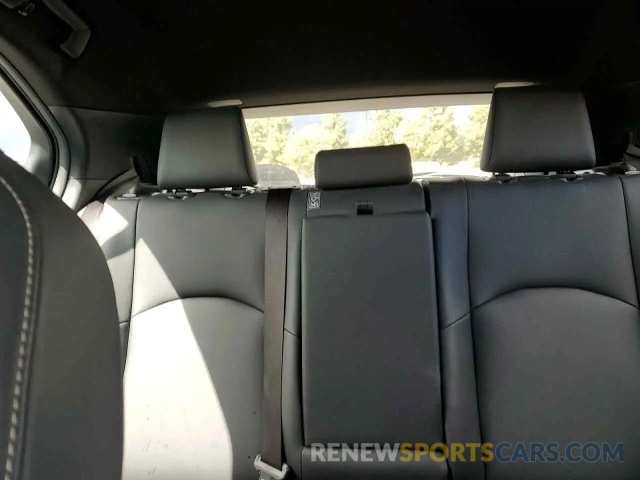 10 fotografías del automóvil dañado JTHY3JBH8K2001096 LEXUS UX 200 2019