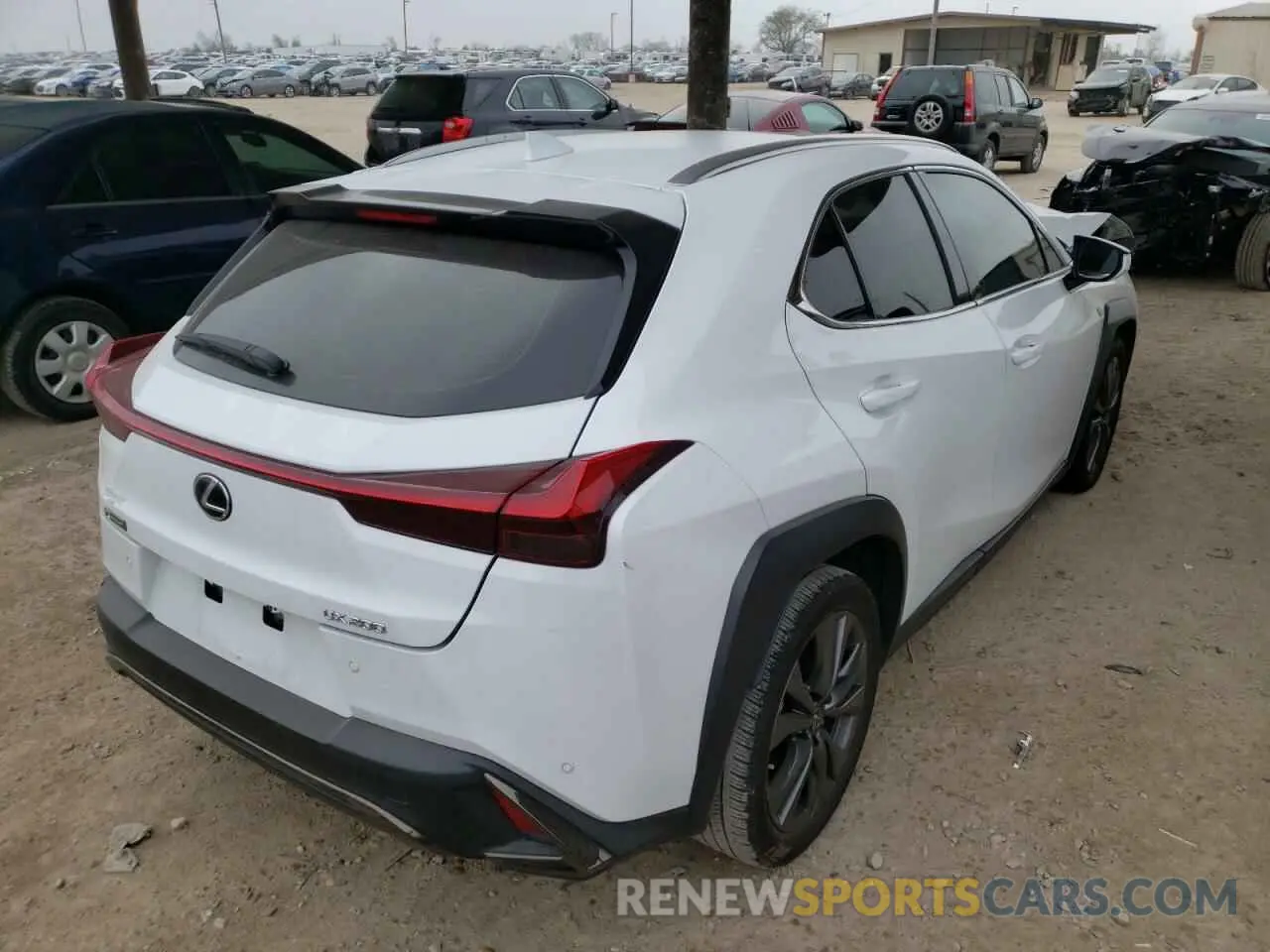 4 fotografías del automóvil dañado JTHY3JBH8K2004418 LEXUS UX 200 2019