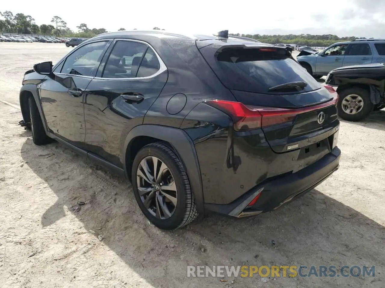 3 fotografías del automóvil dañado JTHY3JBH8K2005228 LEXUS UX 200 2019