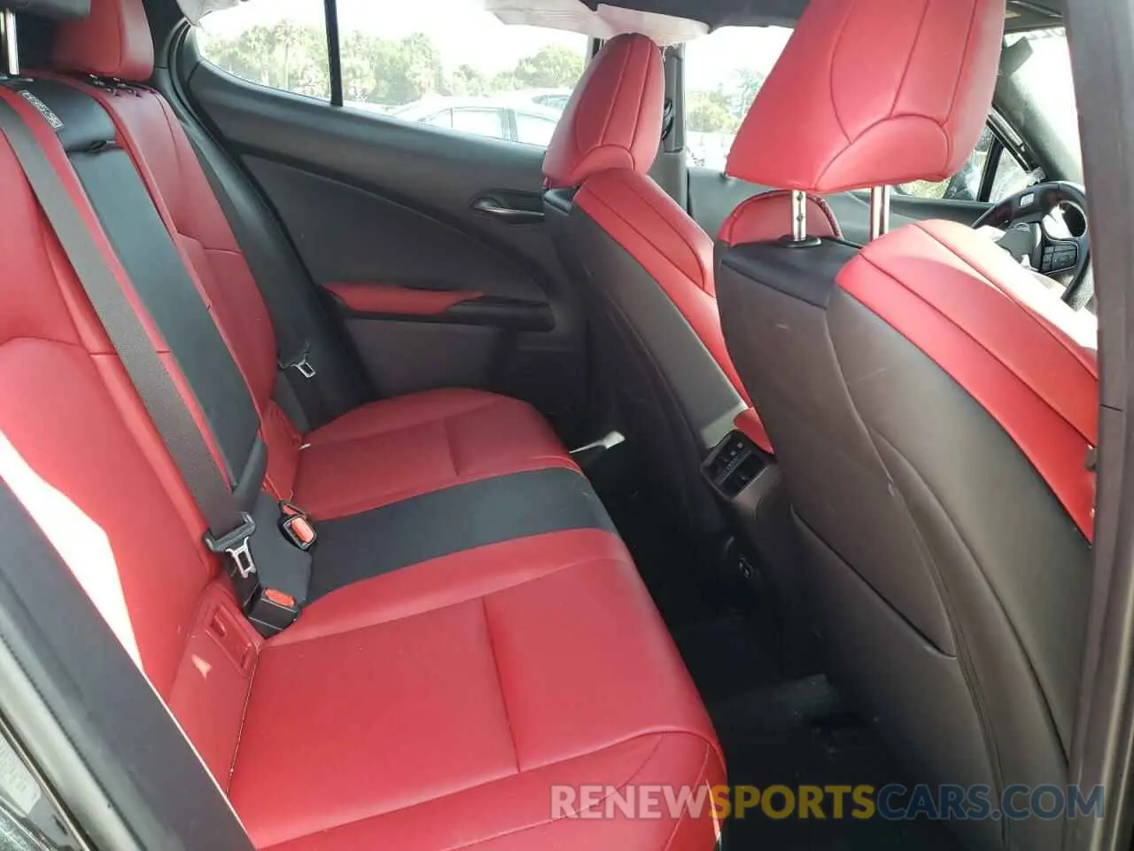 6 fotografías del automóvil dañado JTHY3JBH8K2005228 LEXUS UX 200 2019
