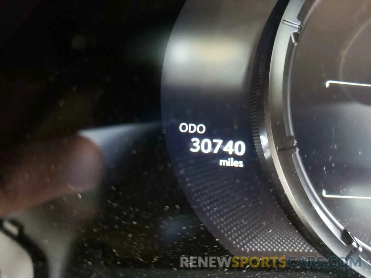 8 fotografías del automóvil dañado JTHY3JBH8K2005228 LEXUS UX 200 2019